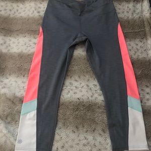 Athleta Cropped Leggings